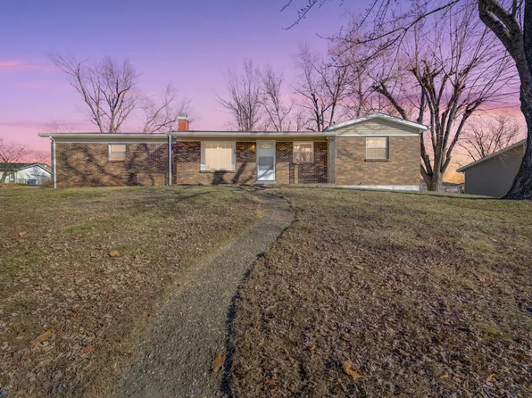 19 Griffin Dr, Saint Peters, MO 63376