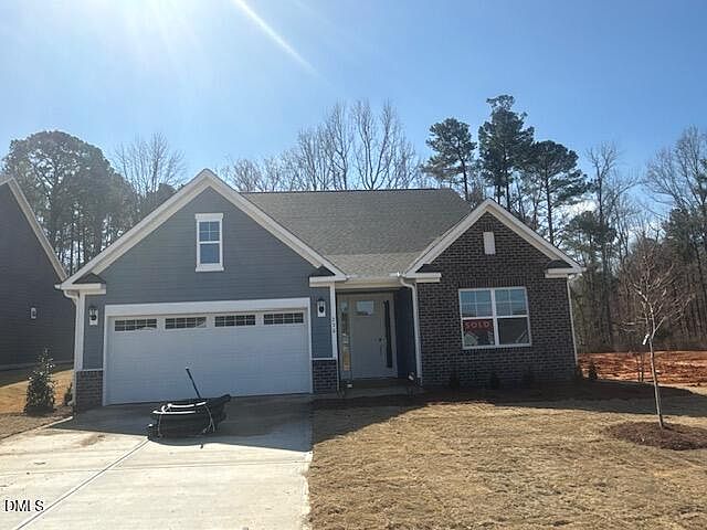 1st image of 230 Sawtooth Oak Ln
