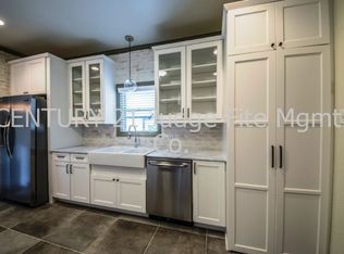 2627 Forest Park Blvd, Fort Worth, TX 76110
