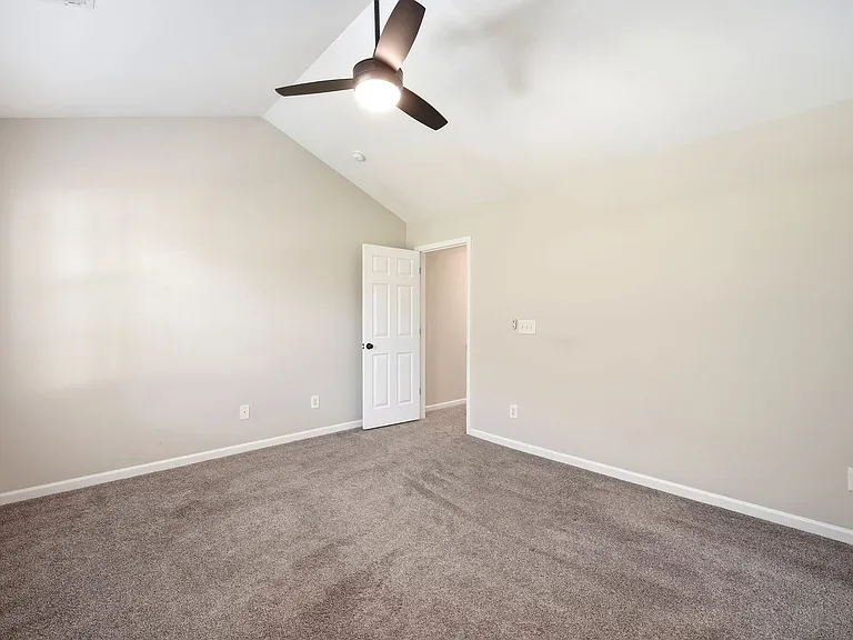 11112 Saintsbury Pl — Photo 32