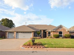 11821 SW 3rd Ter, Yukon, OK 73099