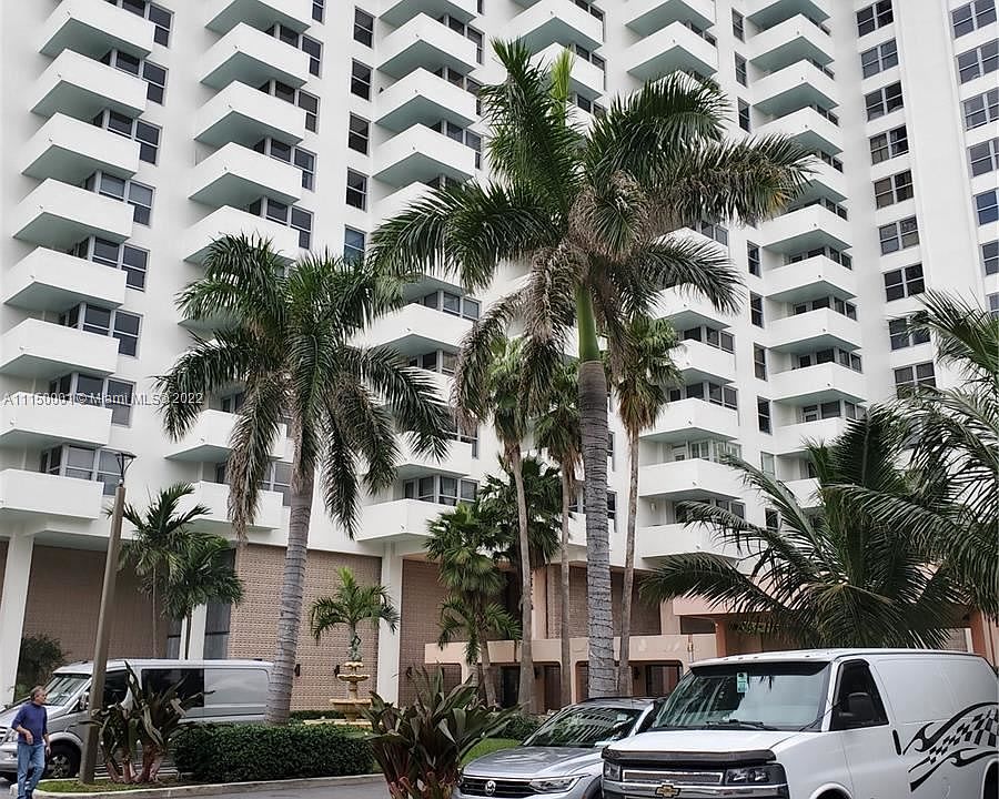 1st image of 2899 Collins Ave APT 449