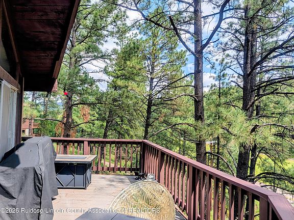 3rd image of 314 La Luz Ln