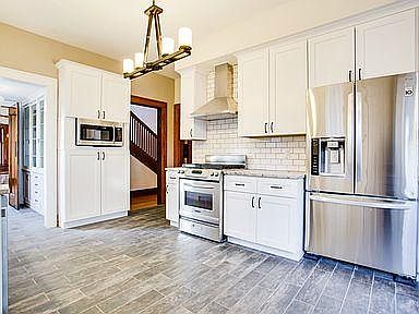 4th image of 418 N J St