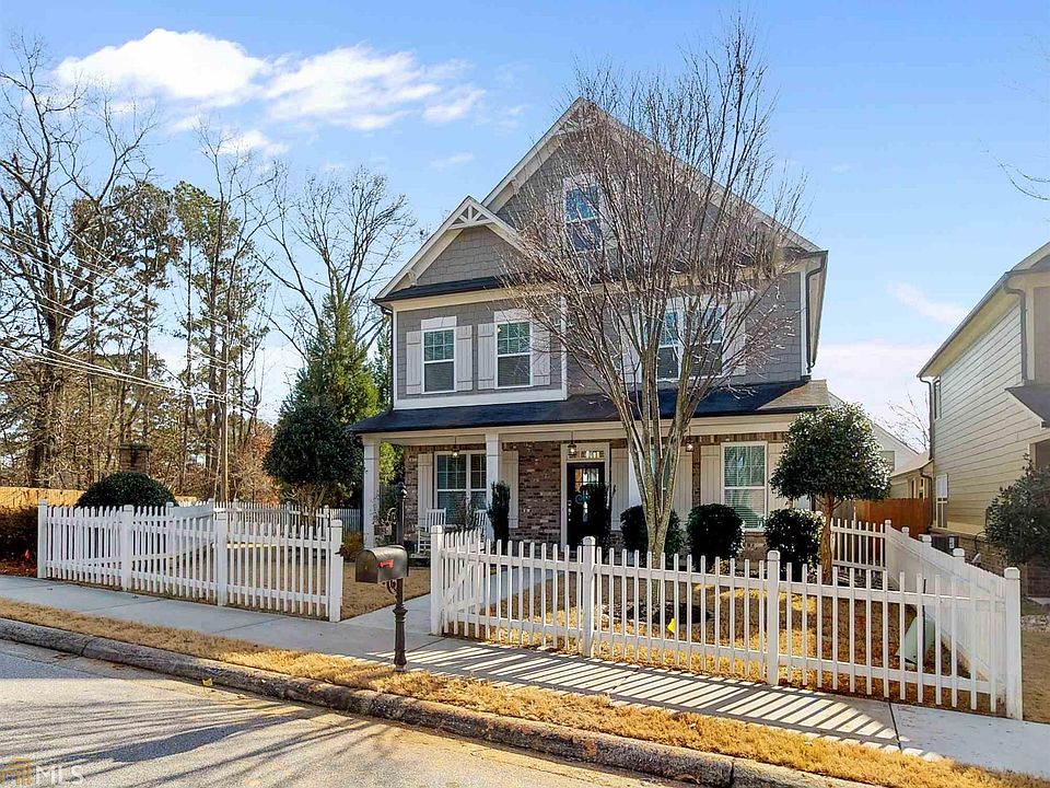 1st image of 996 Turner Dr SE
