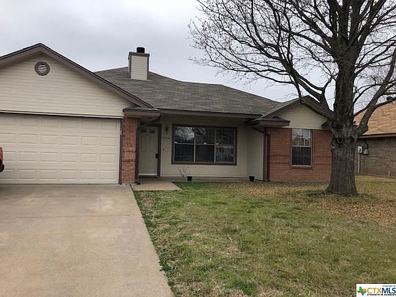4th image of 3916 Oak Valley Dr