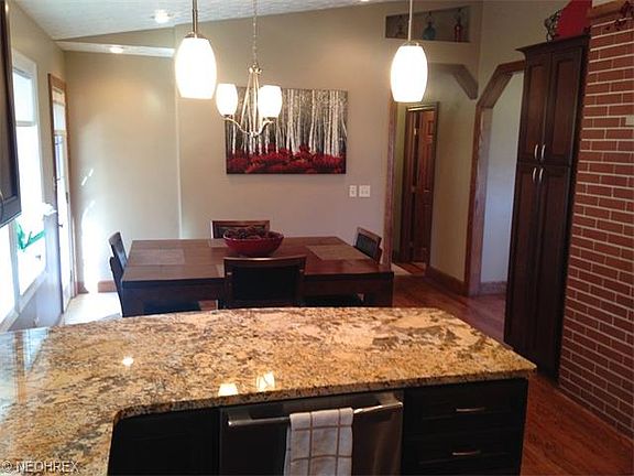 5th image of 620 N Sheraton Cir