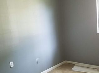 523 Fawnbrook Ln, Charlotte, NC 28217