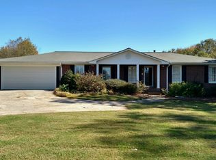 11935 Crabapple Rd, Roswell, GA 30075