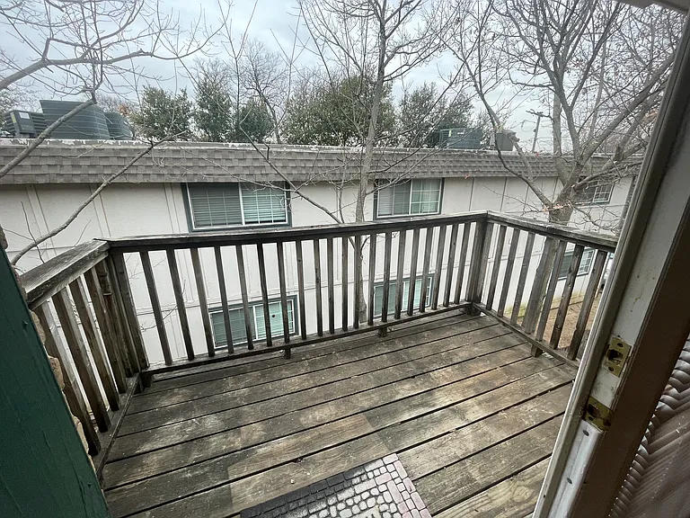 5827 Reiger Ave #203 — Photo 15