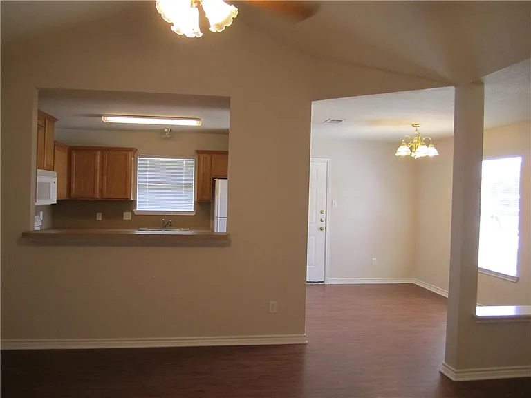 3607 Glenna Ct — Photo 7