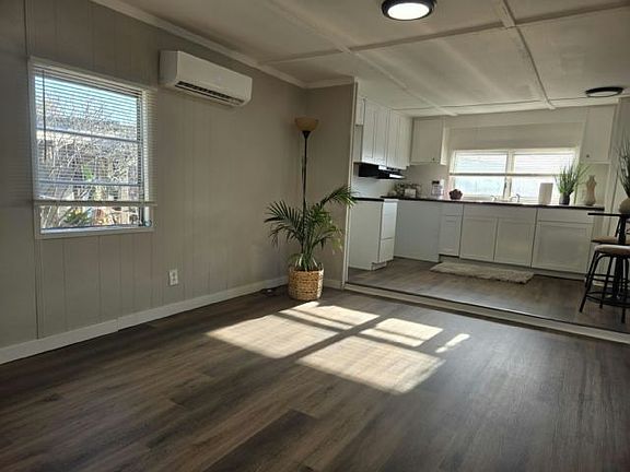 3rd image of 1310 Fleming Ave #C-55