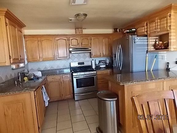 3rd image of 195 E Glenn St