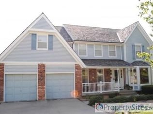 6751 Red Oak Dr, Shawnee, KS 66217
