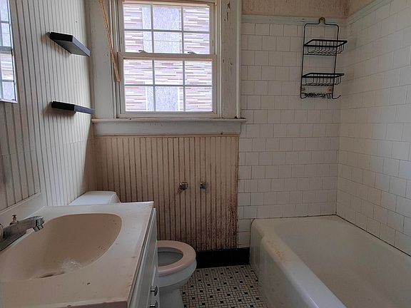4th image of 314 High St