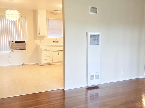 3rd image of 2803 W Clark Ave #B
