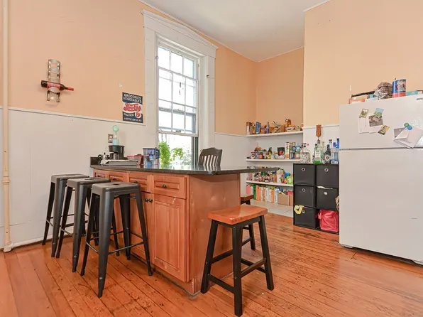 139 Hillside St, Boston, MA