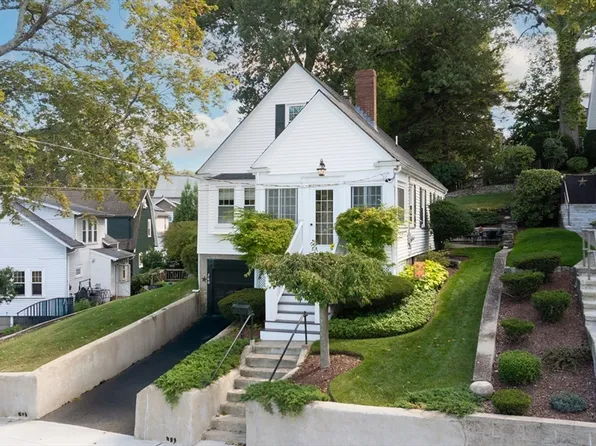260 Elmwood Ave, Quincy, MA 02170