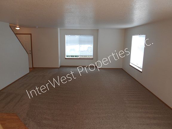 3rd image of 1671 SW Cherry Park Rd