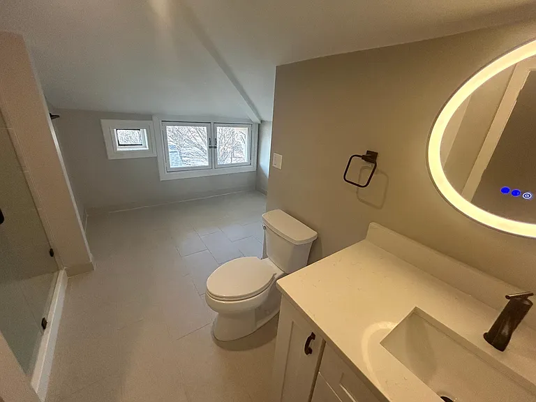3805 Franklin Blvd #301 — Photo 34