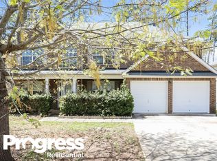 596 Vaughan Dr, Hampton, GA 30228