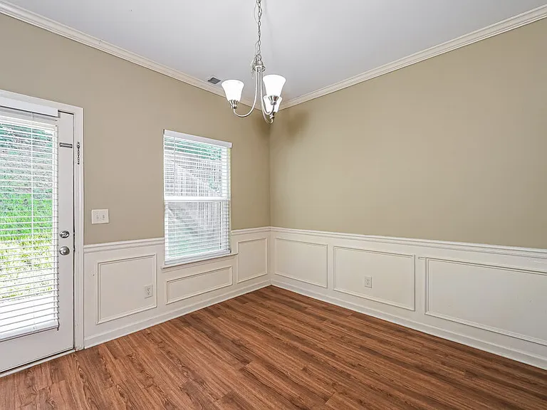 124 Hillcrest Cir — Photo 6