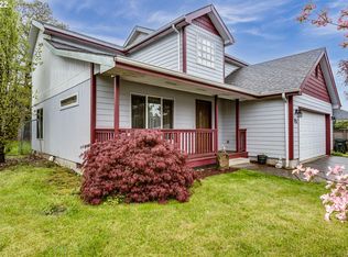 823 S 46th St, Springfield, OR 97478