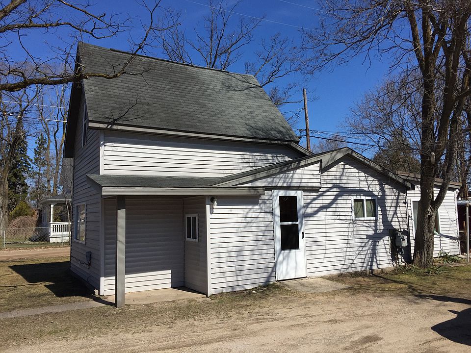 1st image of 1215 Cass St