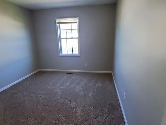 5th image of 1200 Freeland Ln Unit K3