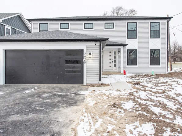 2920 22nd Pl, North Chicago, IL 60064