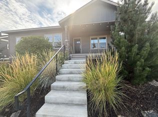 63844 Hunters Cir, Bend, OR 97701
