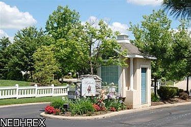 2nd image of 1994 Fox Trace Trl