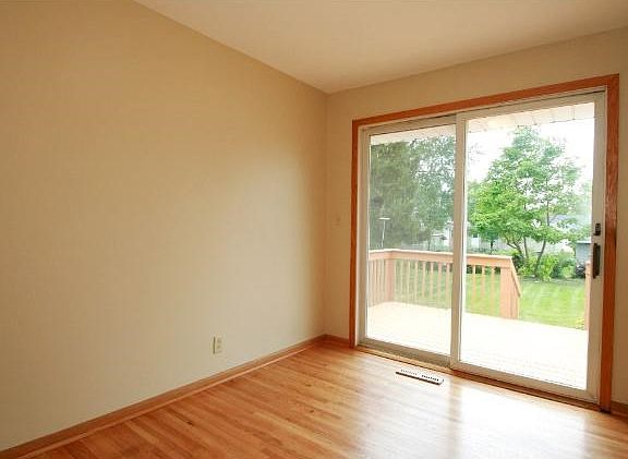 5th image of 5022 Jefferson St NE