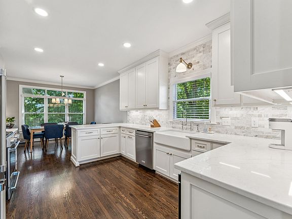 5th image of 7004 Chula Vista Way