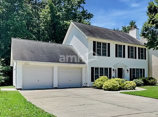 5503 Pebble Garden Ct, Greensboro, NC 27407