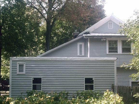 2nd image of 12 Clark St