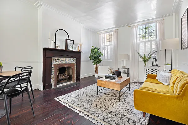 Sold by Compass | media 2