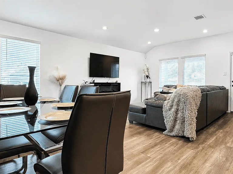 24836 Sugar Pine Cone St — Photo 5