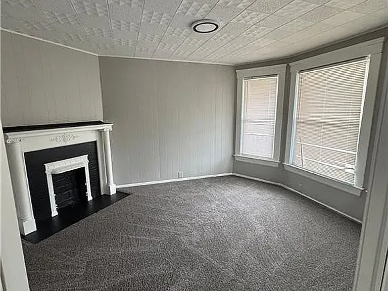 10801 Hull Ave — Photo 1
