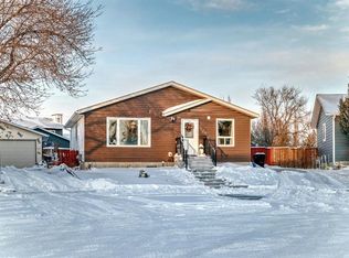 131 S Huntstrom Dr NE, Calgary, AB T2K5V6