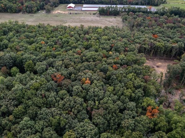 Richland Ln, Grottoes, VA 24441