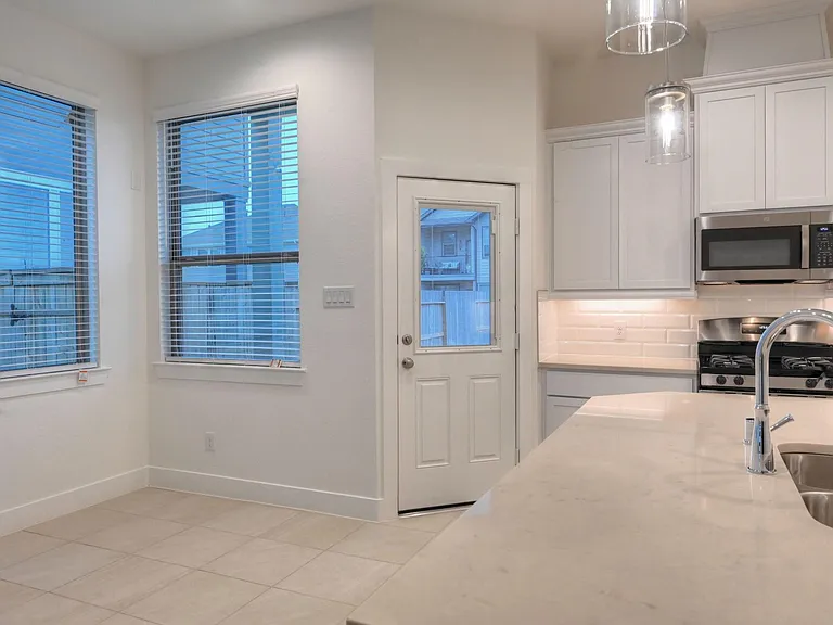1535 Crystal Stream Dr — Photo 14