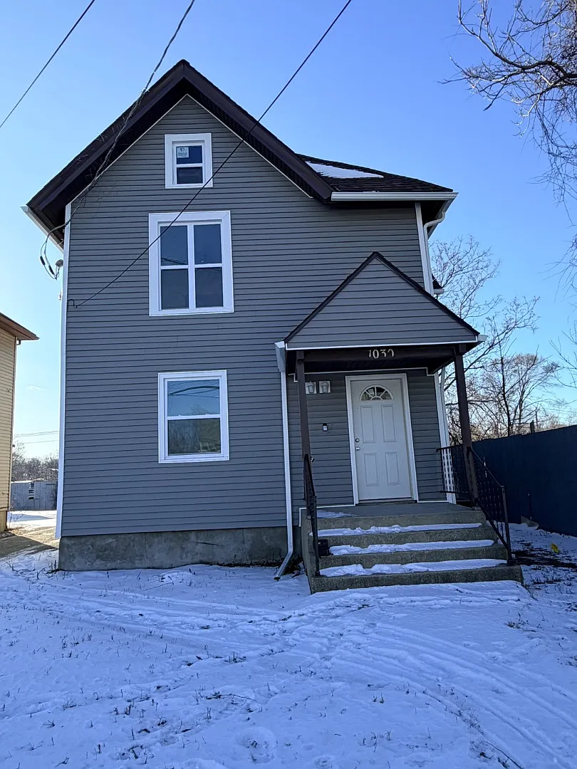 1030 Kilburn Ave - Unit 2 — Photo 4