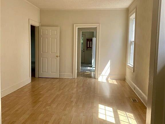 4th image of 614 Georgia Ave #A