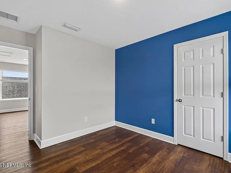 187 Beale Ave — Photo 27