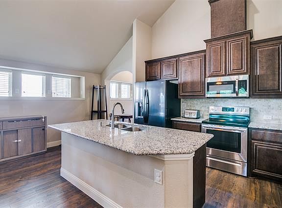 5th image of 3546 Beaumont Dr