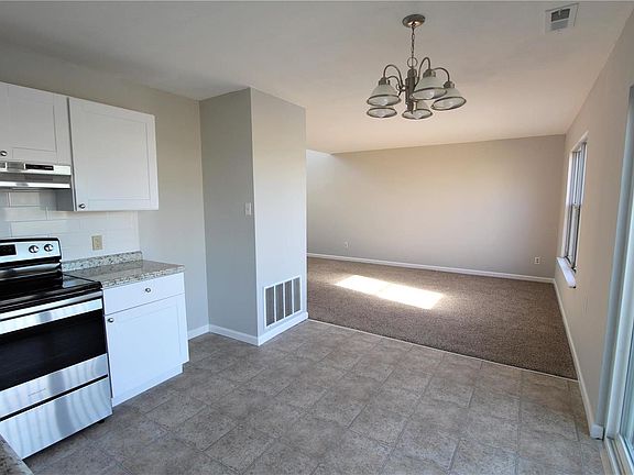 5th image of 4133 Island Terrace Ct