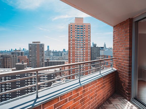 5th image of 500 2nd Ave APT 13B