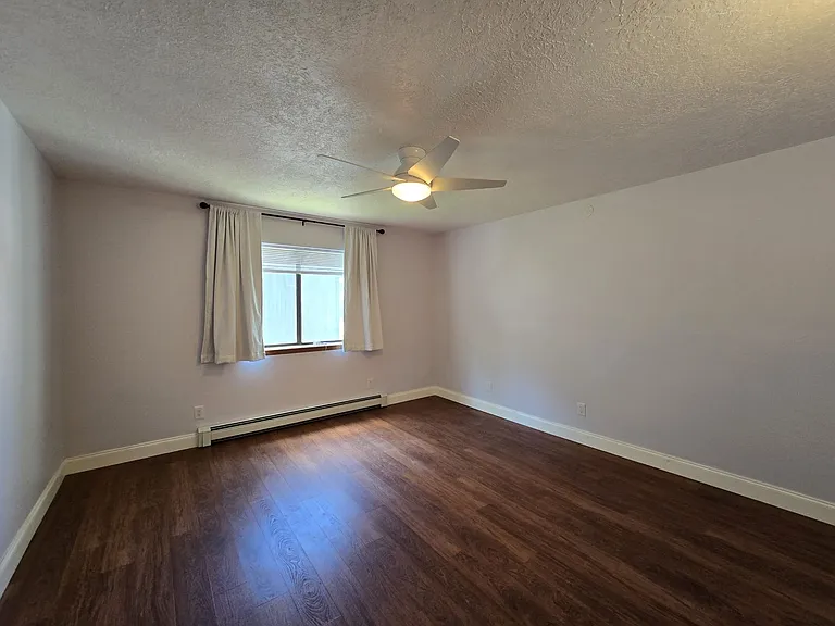 1300 Iris St #205 — Photo 5