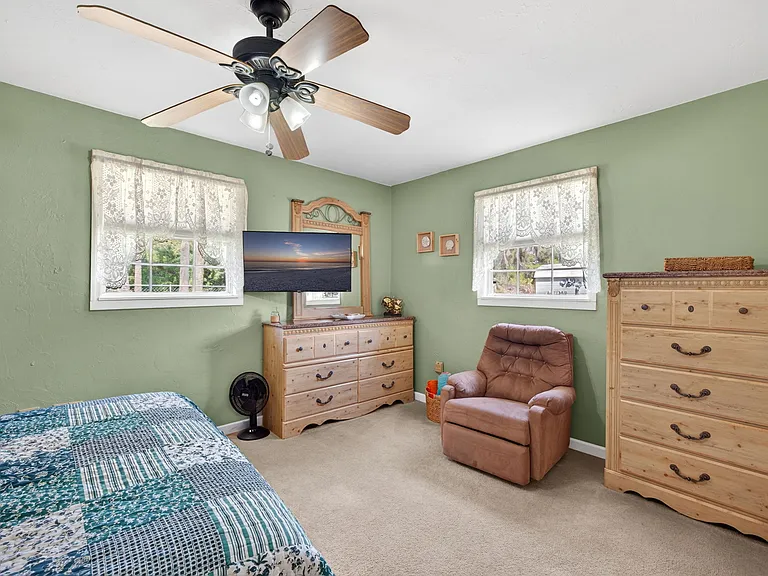 17391 Rewis Rd — Photo 11